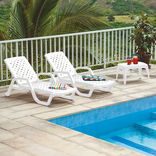 Combo Playero (2 Camas Asoleadoras + 1 Mesa de Centro)